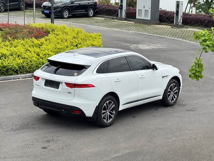 Jaguar F-PACE 2016 3.0 SC 4 WDR-Sport — фото 22