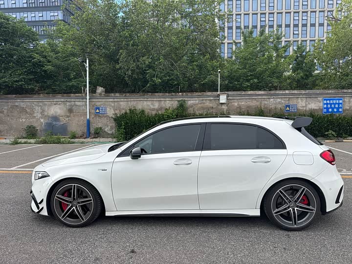 Mercedes-Benz A-Class AMG 2022 AMG A 45 4 MATIC+ — фото 9