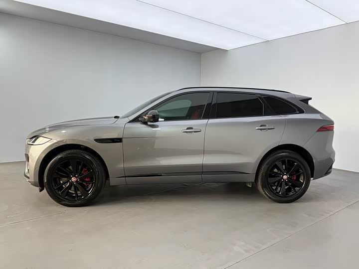 Jaguar F-PACE 2022 P 250 R-Dynamic BLACK — фото 7