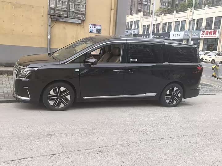 JAC Refine RF8 PHEV 2024 1.5 T 150 KM Flagship — фото 2
