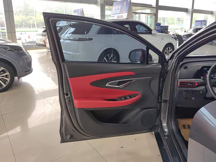 Changan UNI-T 2020 1.5 T Flagship — фото 7