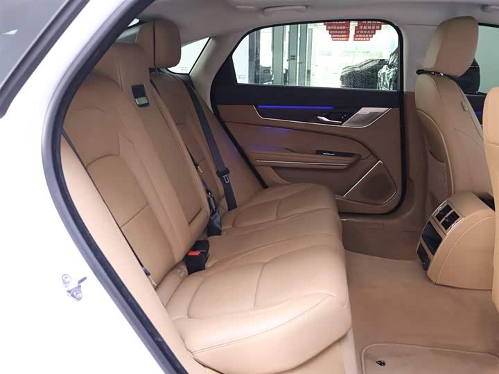 Jaguar XFL 2024 2.0 T P 250 2 WD — фото 21