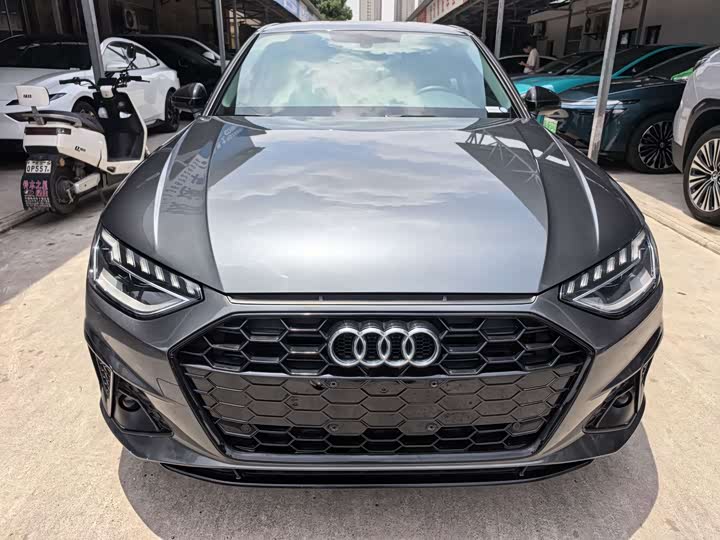Audi A4L 40 TFSI люкс-динамик — фото 2