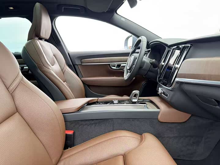 Volvo V90 2022 Cross Country B 5 AWD — фото 11