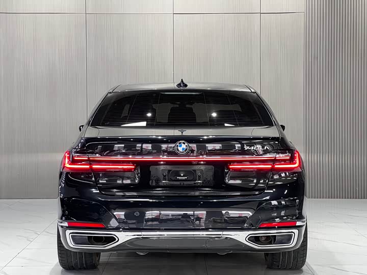 BMW 7-Series 2019 740 Li Leading — фото 4