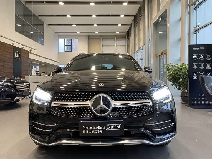 Mercedes-Benz GLC 2020 GLC 260 L 4 MATIC Luxury — фото 2