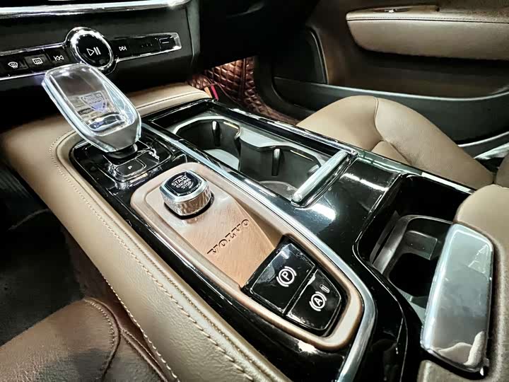 Volvo S90 Hybrid 2024 Hybrid 4 WD — фото 11
