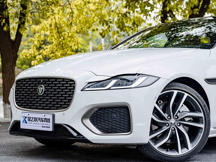 Jaguar XFL 2024 2.0 T P 300 4 WD — фото 3