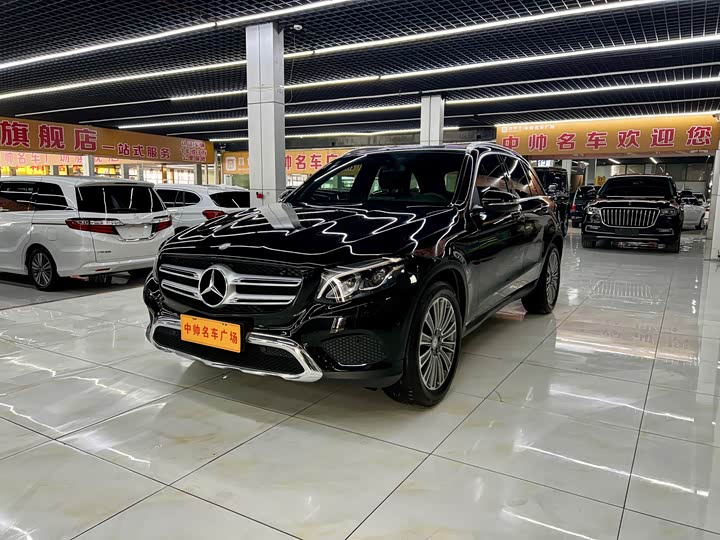 Mercedes-Benz GLC 2017 GLC 200 4 MATIC — фото 1