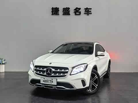 Mercedes-Benz GLA 2018 GLA 200 — фото 18