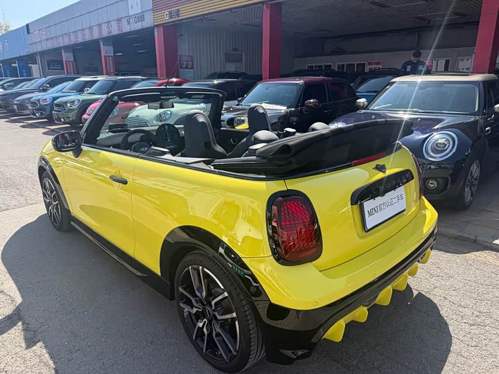 MINI Cabrio — фото 4
