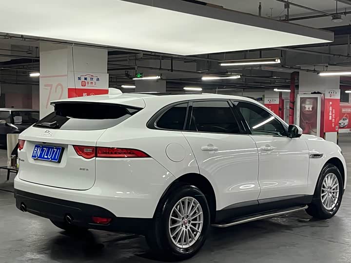 Jaguar F-PACE 2018 2.0 T 2 WD — фото 4