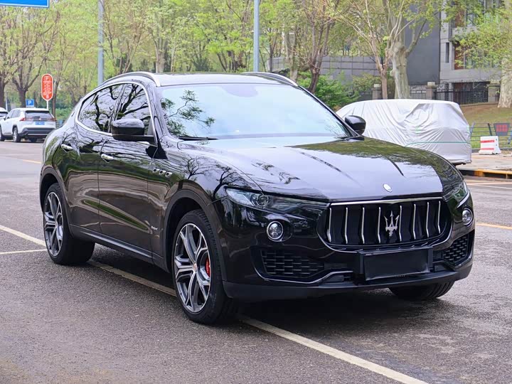 Maserati Levante 2016 3.0 T Standard — фото 3