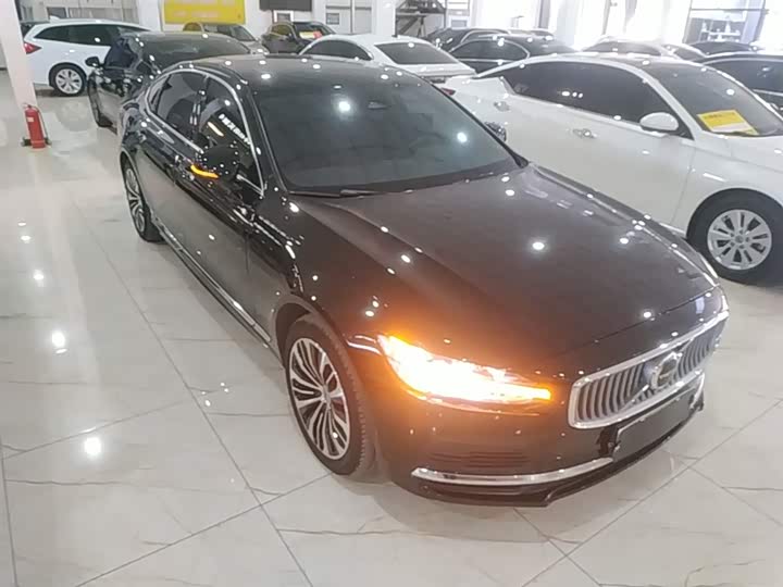 Volvo S90 Hybrid 2023 T 8 4 WD — фото 4