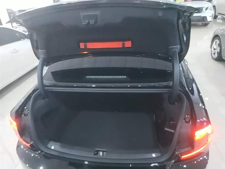 Volvo S90 Hybrid 2023 T 8 4 WD — фото 19