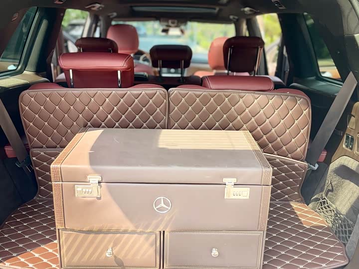 Mercedes-Benz GLS 2018 GLS 320 4 MATIC — фото 18