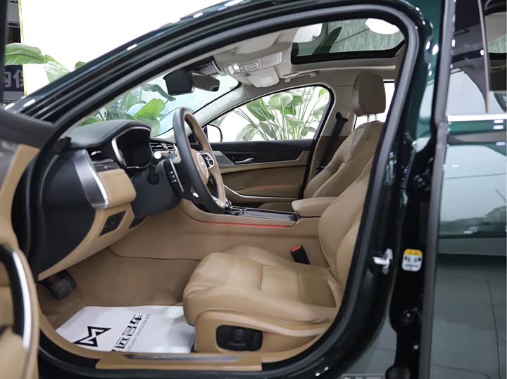 Jaguar XFL 2024 2.0 T P 250 2 WD — фото 8