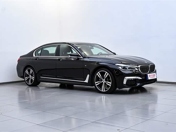 BMW 7-Series 2018 740 Li x Drive M — фото 4