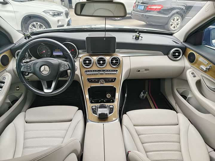 Mercedes-Benz C-Class C 200 L — фото 15