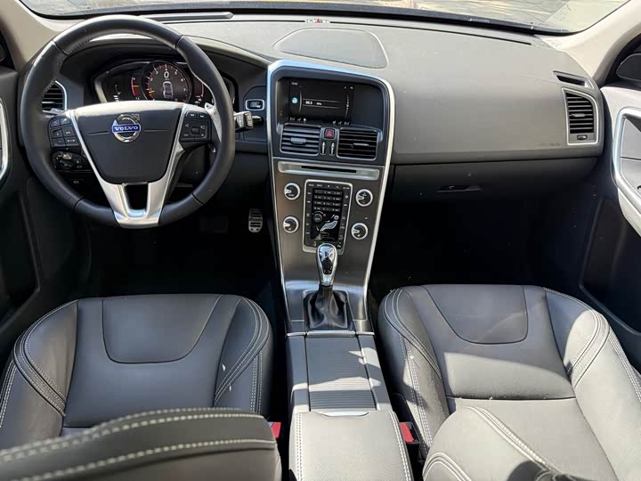 Volvo XC60 2016 T 5 AWD — фото 11