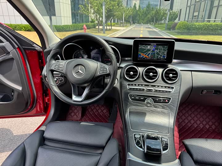 Mercedes-Benz C-Class — фото 17