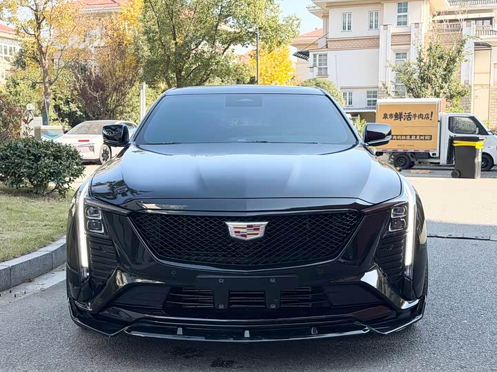 Cadillac CT — фото 2