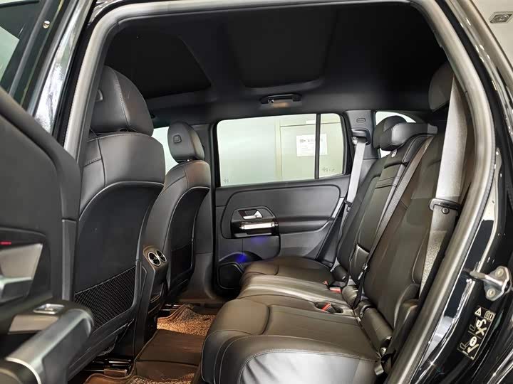 Mercedes-Benz GLB 2023 GLB 220 — фото 8