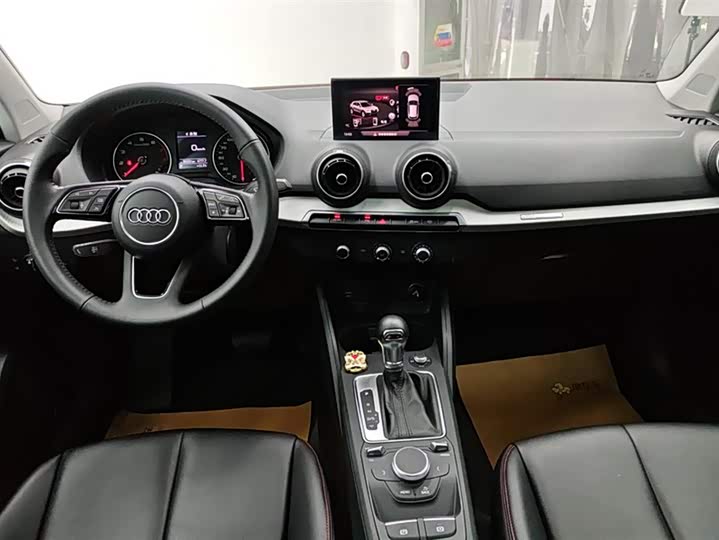 Audi Q2L 2021 35 TFSI — фото 12