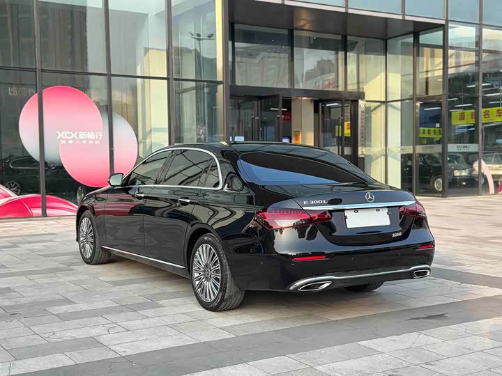 Mercedes-Benz E-Class 2022 E 300 L Luxury — фото 6