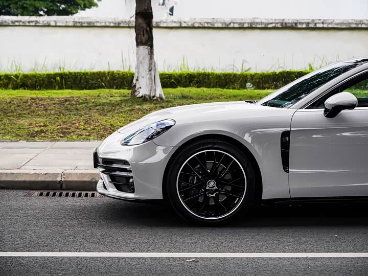 Porsche Panamera 2017 Panamera 3.0 T — фото 17