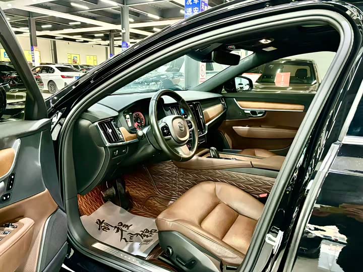 Volvo S90 2021 B 5 — фото 5