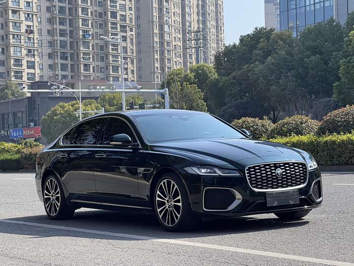 Jaguar XFL 2022 XFL 2.0 T P 250 2 WD — фото 3