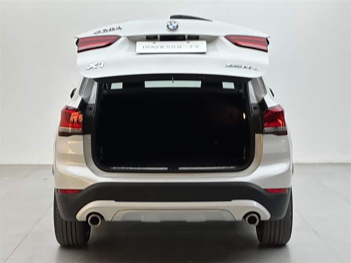 BMW X1 2021 x Drive 25 Li — фото 6