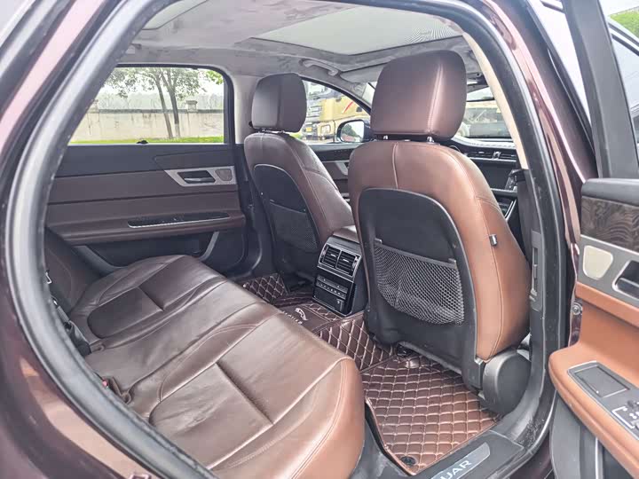 Jaguar XFL 2017 XFL 2.0 T 240 PS — фото 6