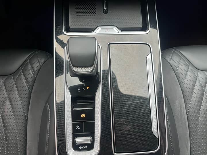 Hongqi HS5 2023 2.0 T Pro — фото 28