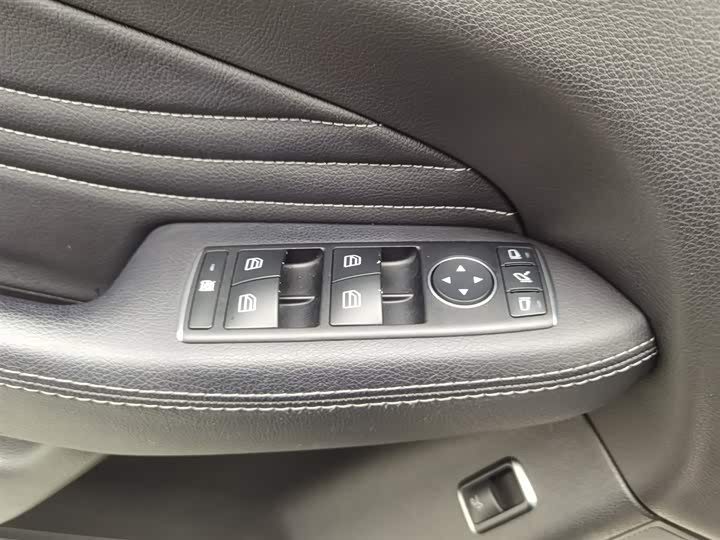 Mercedes-Benz GLE 2018 GLE 320 4 MATIC SUV — фото 9