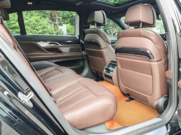 BMW 7 Series 730Li M спортпакет — фото 15
