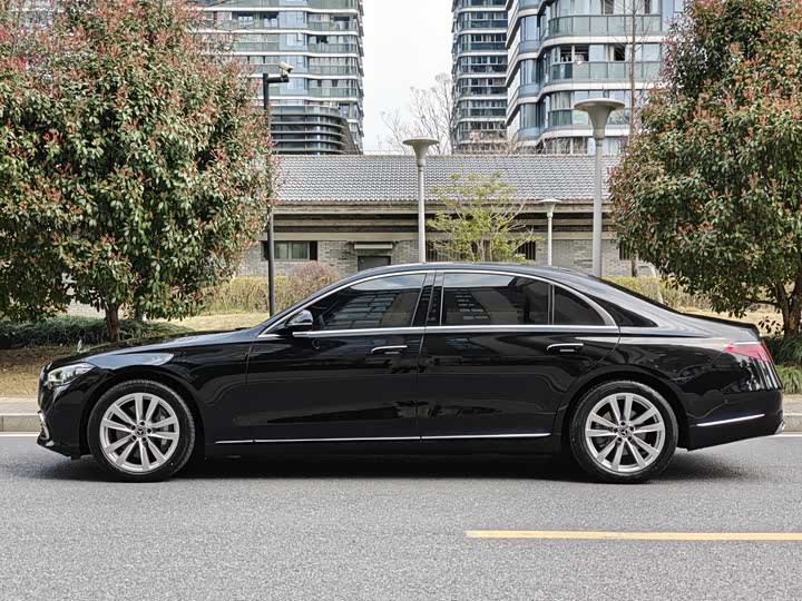 Mercedes-Benz S-Class 2024 S 400 L — фото 3