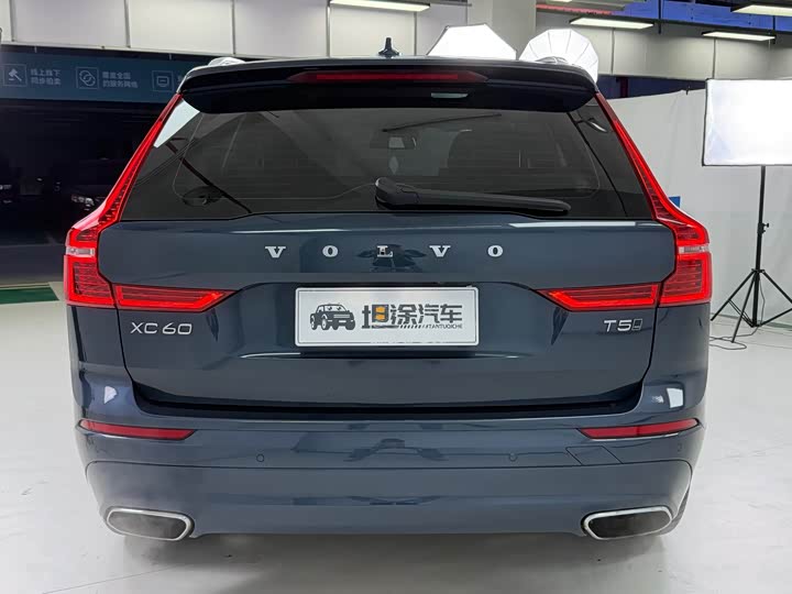Volvo XC60 2019 T 5 4 WD VI — фото 24