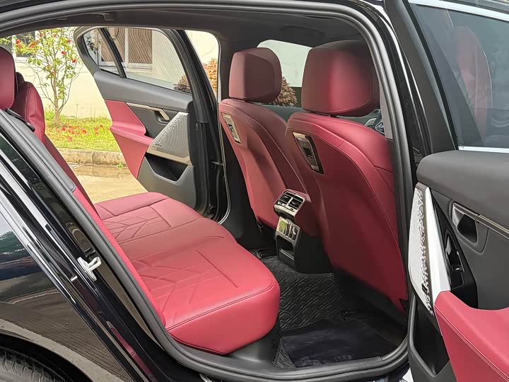 BMW 5 Series 525Li M спортпакет — фото 8