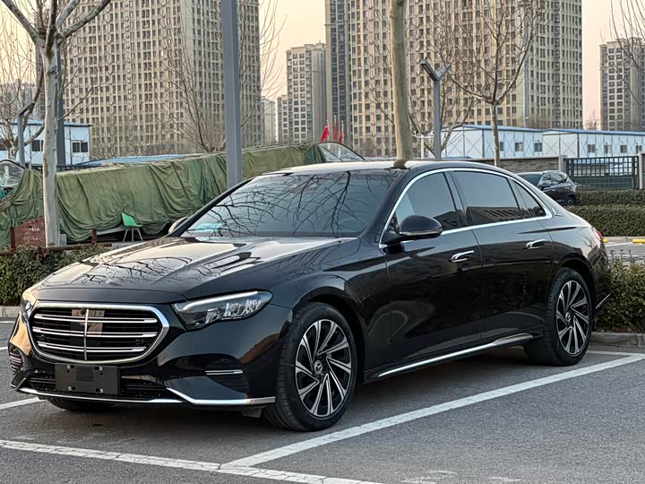 Mercedes-Benz E-Class 2025 E 300 L Luxury — фото 1