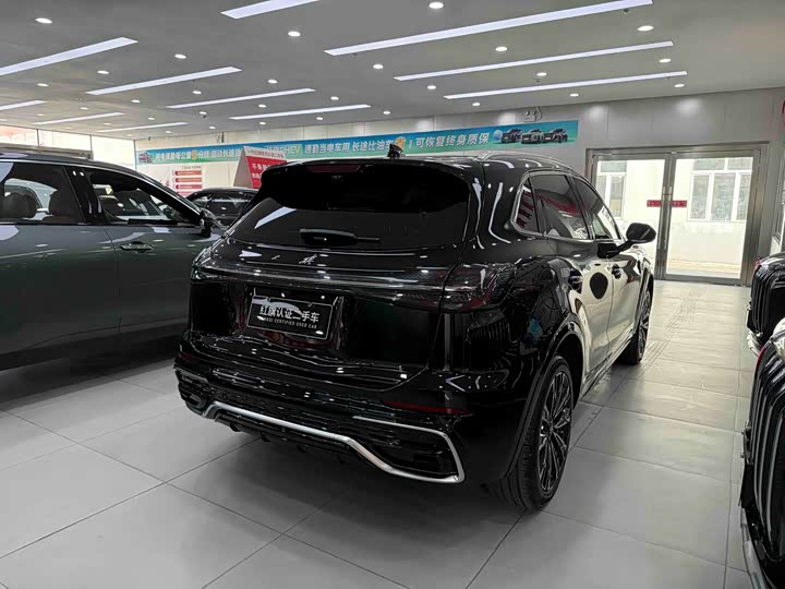 Hongqi HS5 2023 2.0 T 4 WD Pro — фото 6