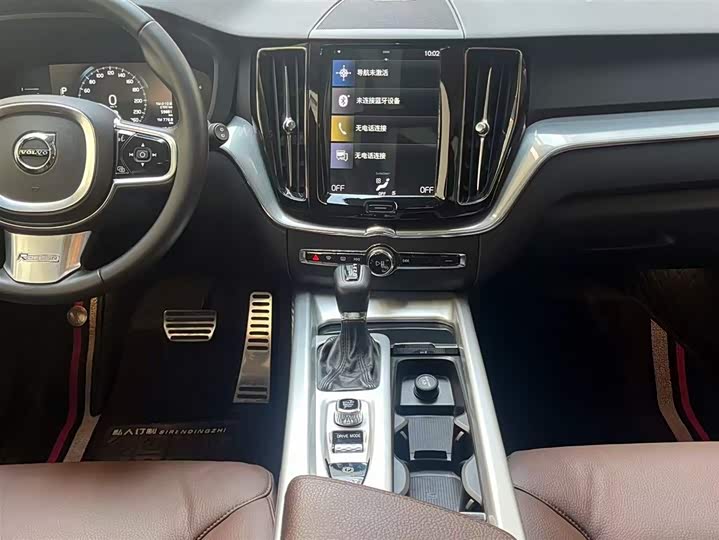 Volvo XC60 2018 T 5 4 WD — фото 12