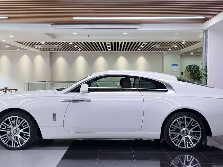 Rolls-Royce Wraith — фото 10