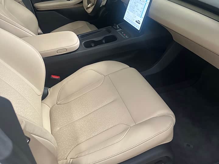 NIO ET5T 2023 75k Wh Touring — фото 9