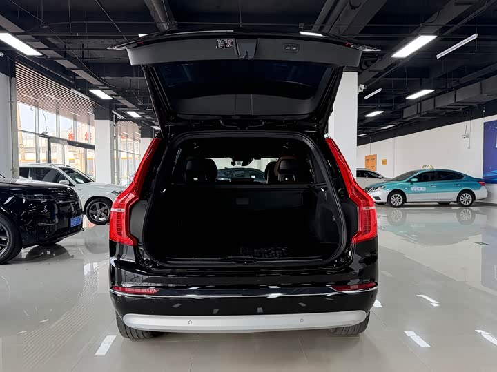 Volvo XC90 2022 B 5 — фото 13