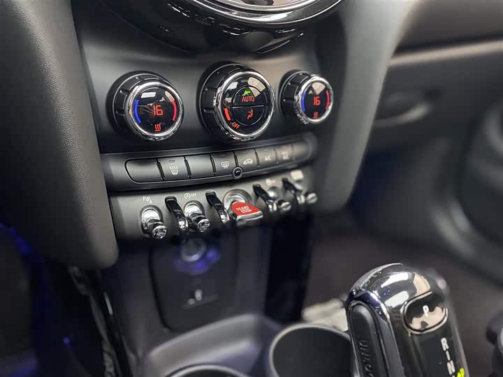 MINI Hatch — фото 18