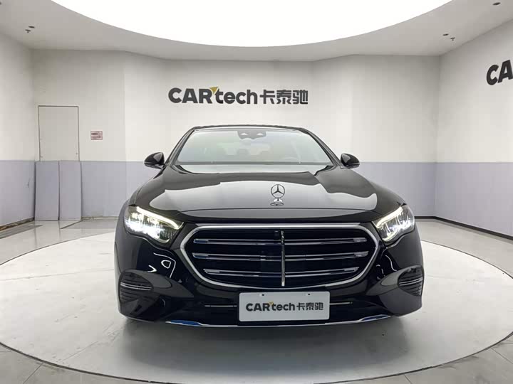 Mercedes-Benz E-Class 2024 E 300 L Luxury — фото 3