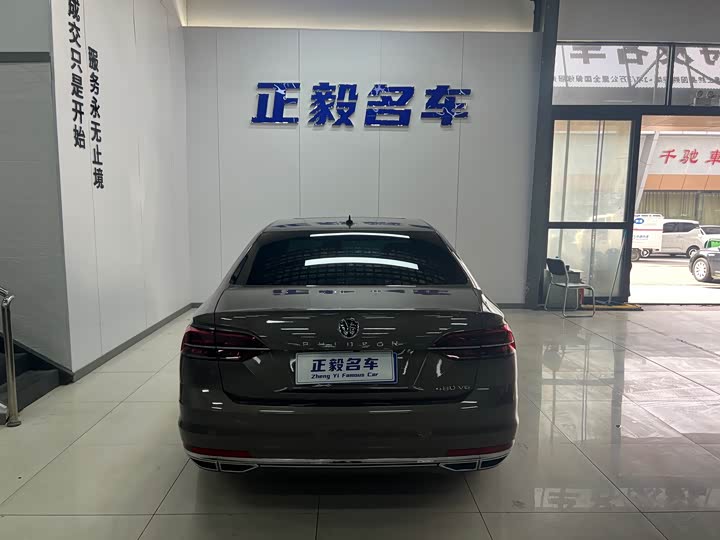 Volkswagen Phideon — фото 16