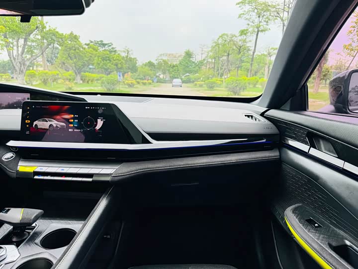 Changan UNI-V 2023 1.5 T — фото 15
